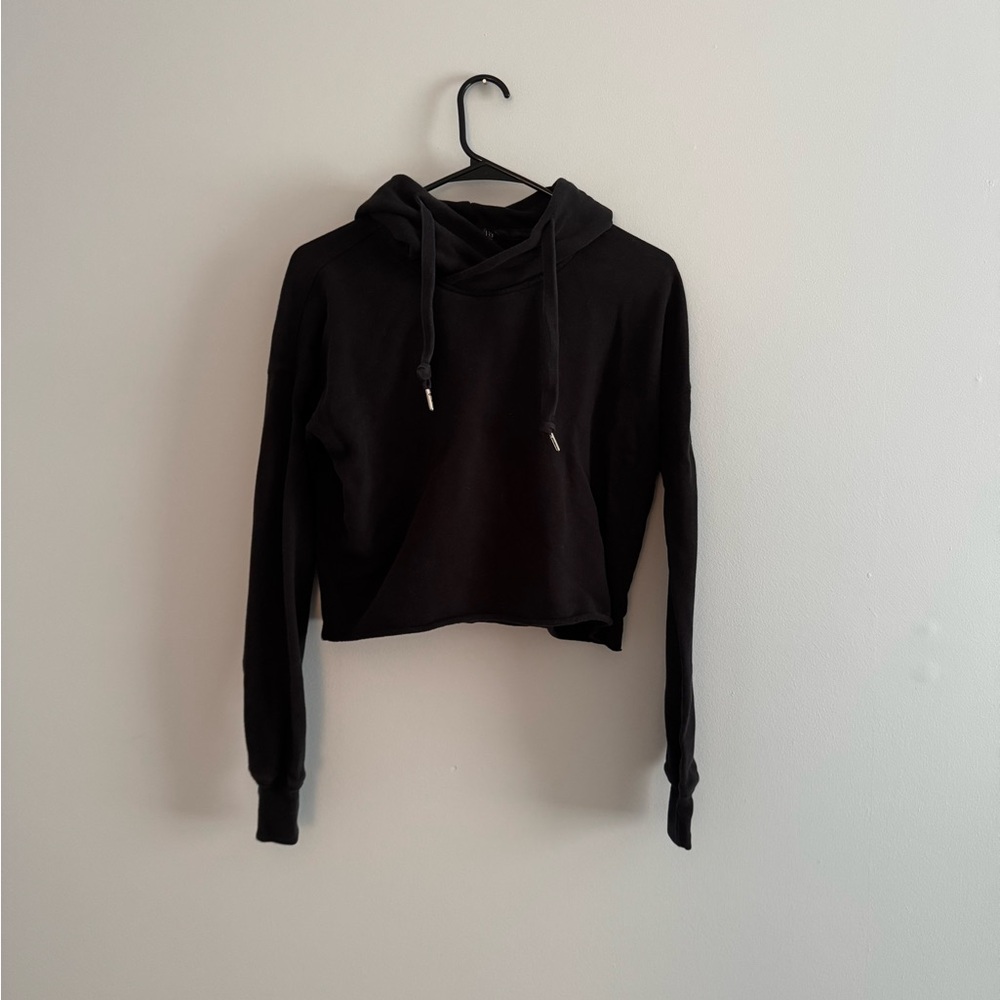 Abercrombie & Fitch Black Cropped Sweatshirt